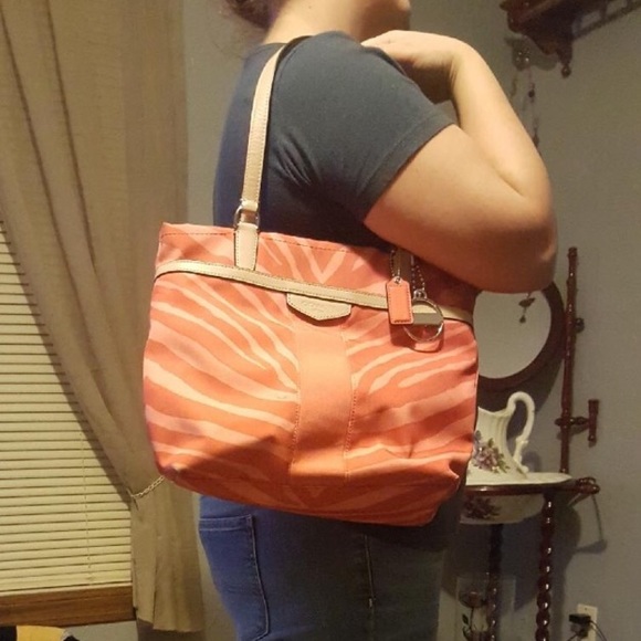 COACH Hot Coral Signature stripe zebra tote bag - Picture 5 of 5